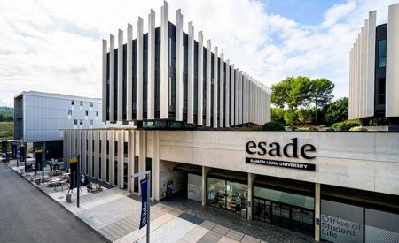 Edifício do campus da ESADE Business School